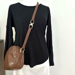 ETIENNE AIGNER Vintage Oval Leather Crossbody Unique Logo Hardware Classic